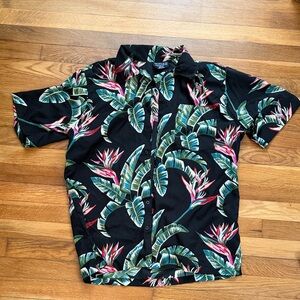 Men's Black Tropical Print Button Down Shirt